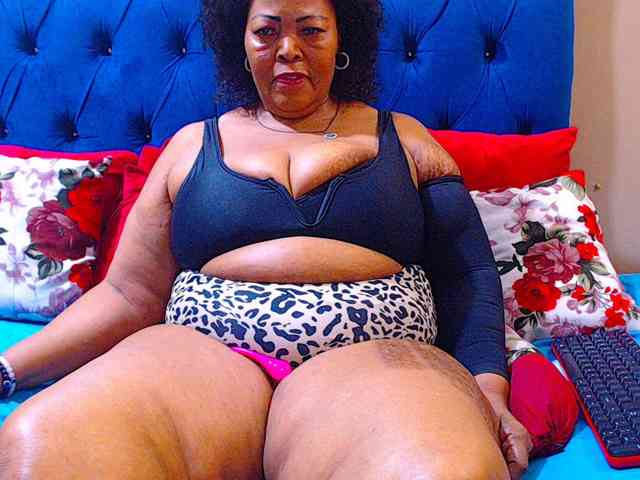 Ebonycandy10 webcam