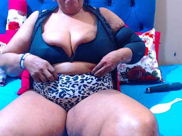 Ebonycandy10 webcam