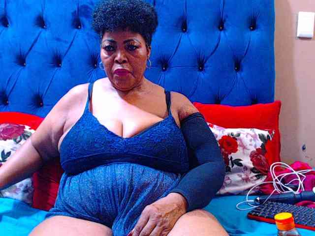 Ebonycandy10 Live Webcam on BongaCams