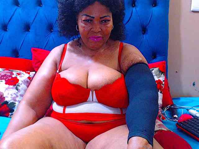 Ebonycandy10 webcam