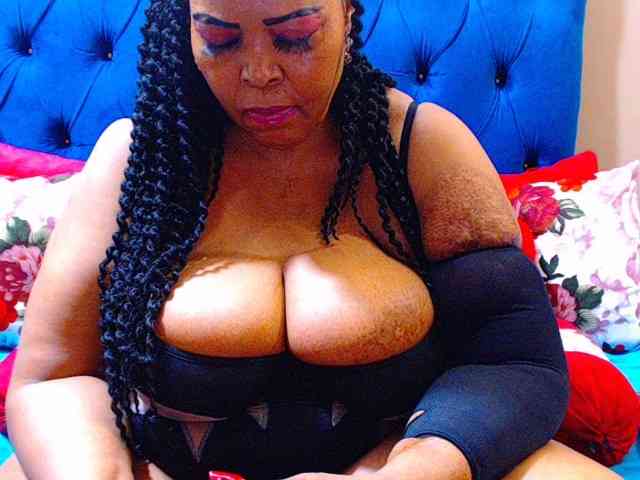 Ebonycandy10 webcam