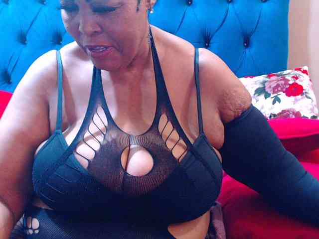 Ebonycandy10 Live Webcam on BongaCams