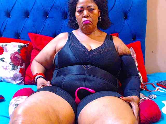 Ebonycandy10 webcam