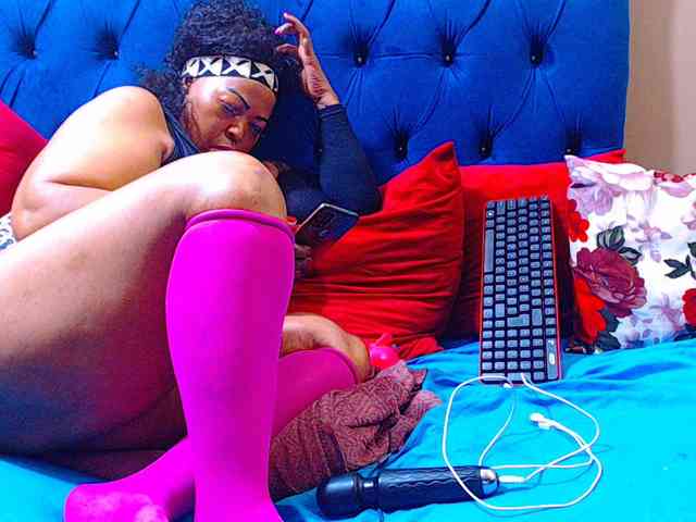 Ebonycandy10 webcam