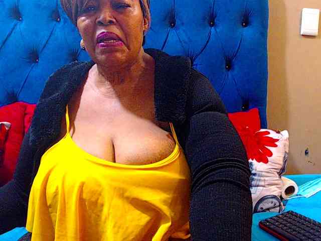 Ebonycandy10 webcam