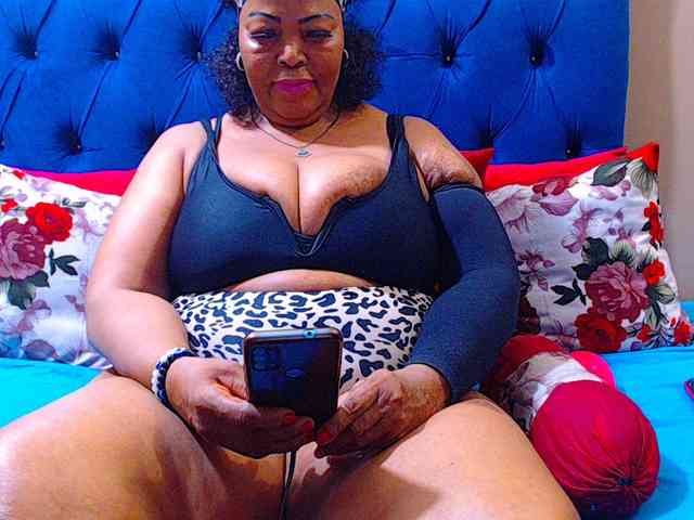 Ebonycandy10 webcam