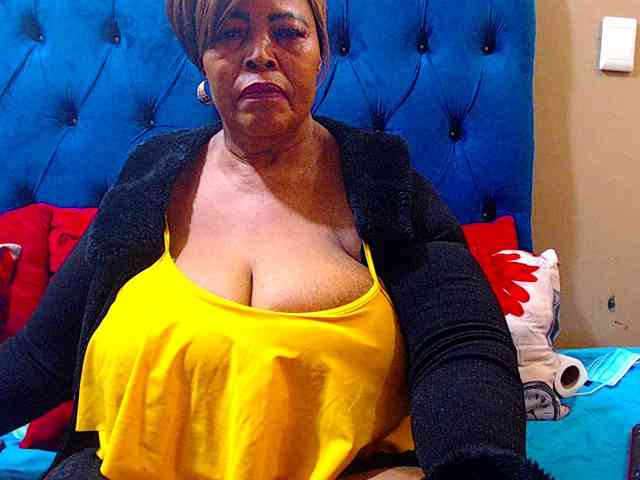 Ebonycandy10 webcam