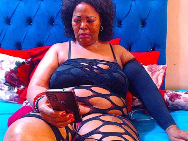 Ebonycandy10 webcam