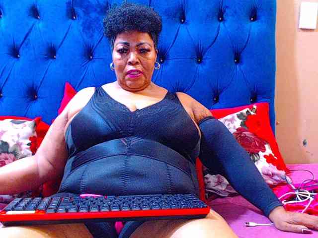 Ebonycandy10 webcam