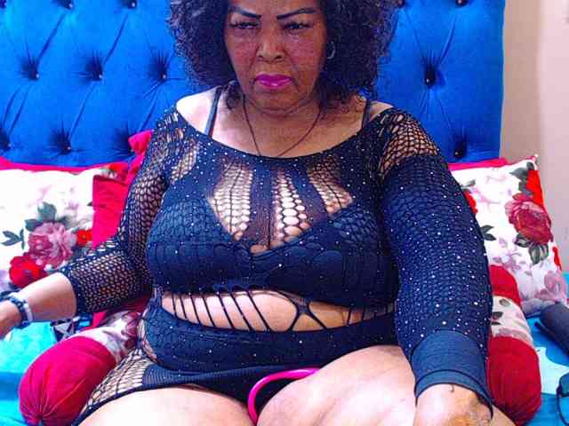 Ebonycandy10 webcam