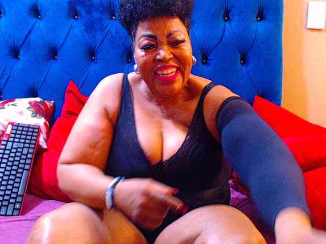 Ebonycandy10 webcam