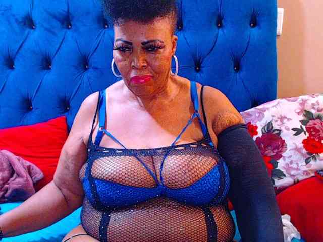 Ebonycandy10 webcam