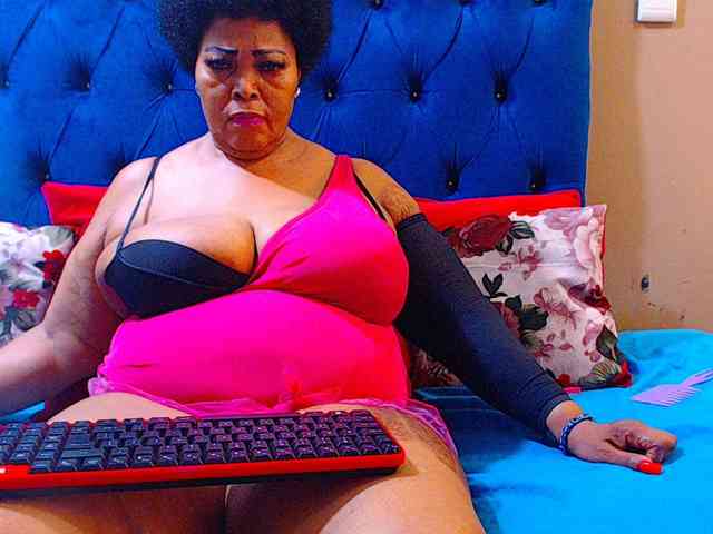 Ebonycandy10 webcam