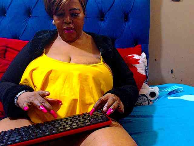 Ebonycandy10