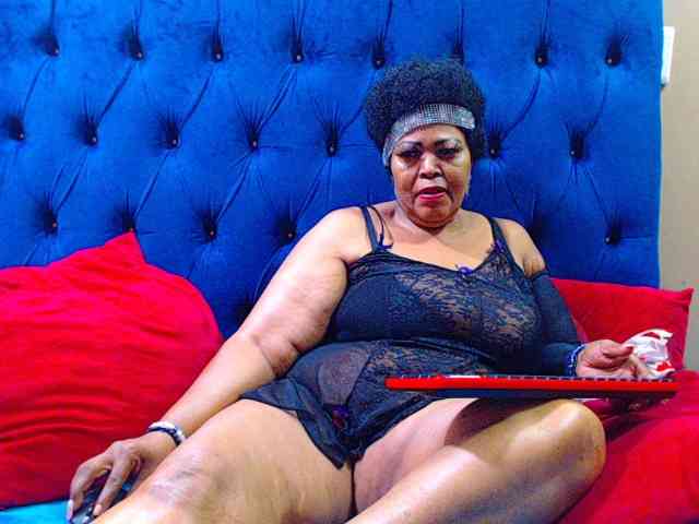 Ebonycandy10 webcam