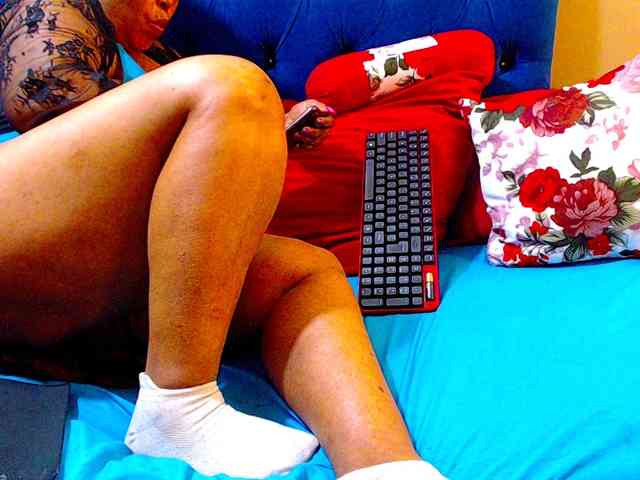 Ebonycandy10 webcam