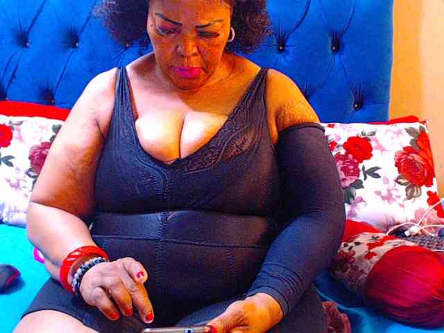 Ebonycandy10 webcam
