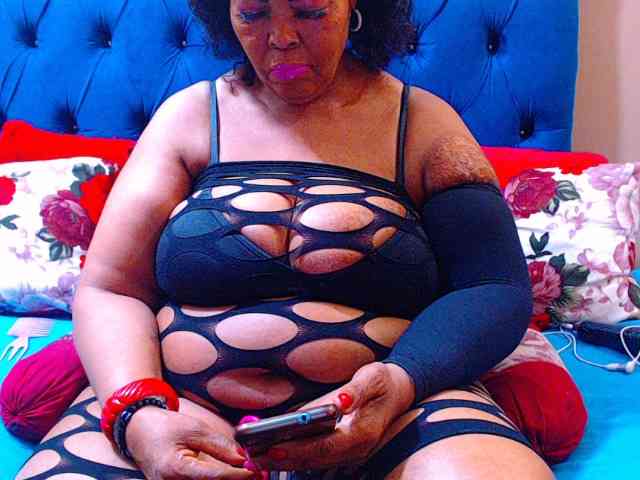 Ebonycandy10 Live Webcam on BongaCams
