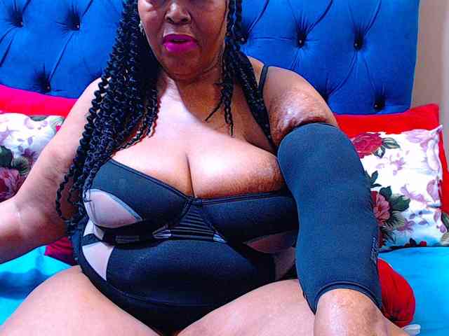 Ebonycandy10 webcam