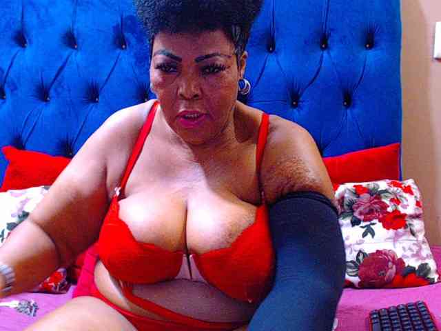 Ebonycandy10 webcam