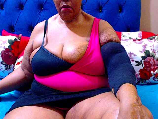 Ebonycandy10 webcam