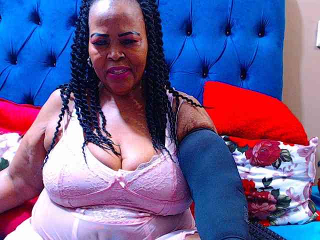 Ebonycandy10 webcam