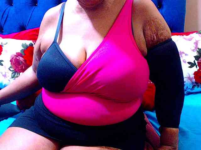 Ebonycandy10 webcam