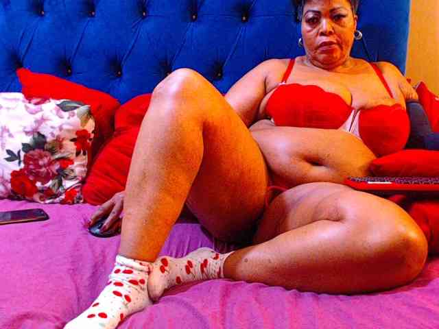 Ebonycandy10 webcam