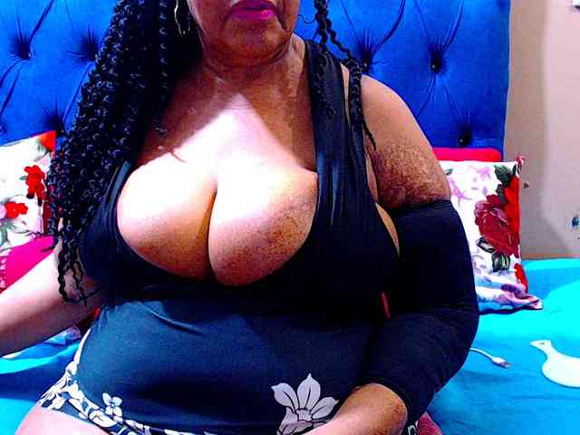 Ebonycandy10 webcam