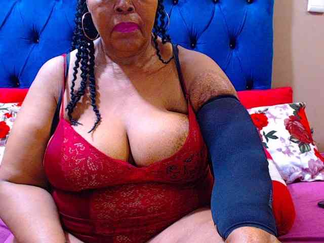 Ebonycandy10 webcam