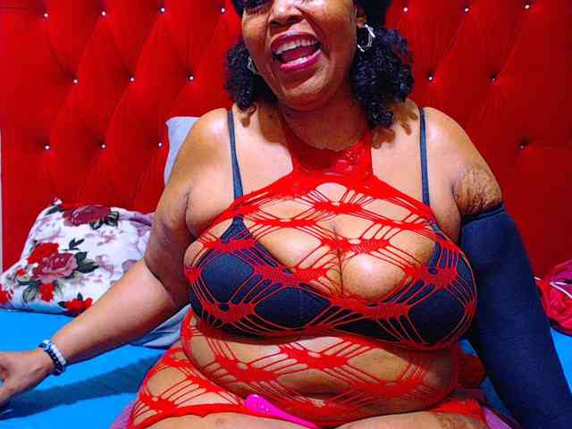 Ebonycandy10 webcam