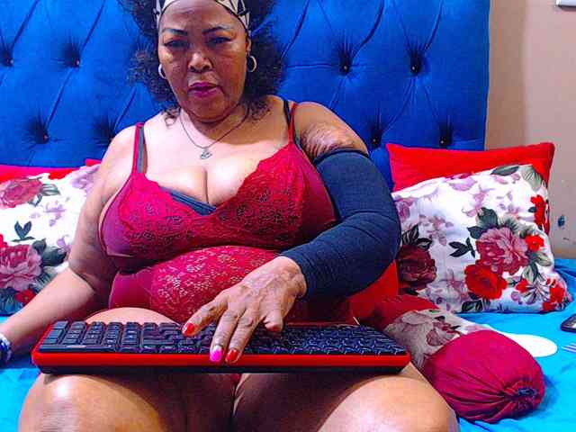 Ebonycandy10 webcam
