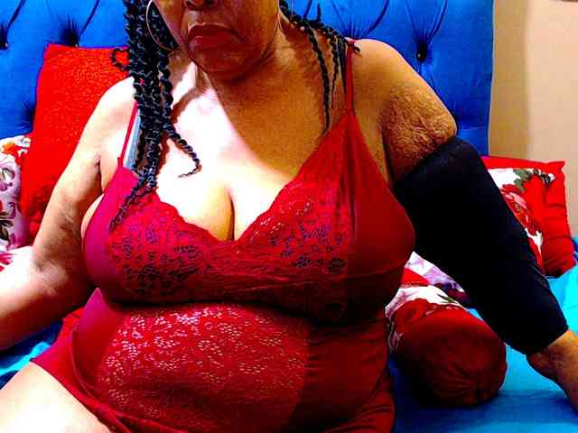 Ebonycandy10's webcam live show