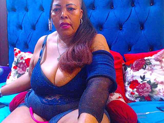 Ebonycandy10