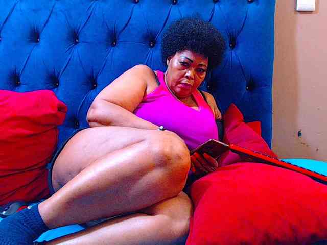 Ebonycandy10 webcam