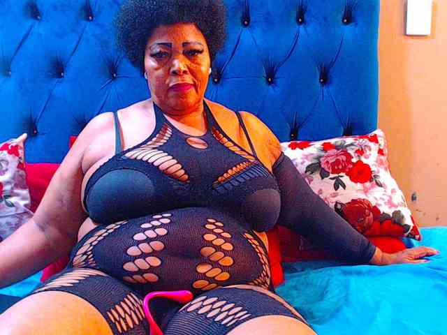 Ebonycandy10 webcam