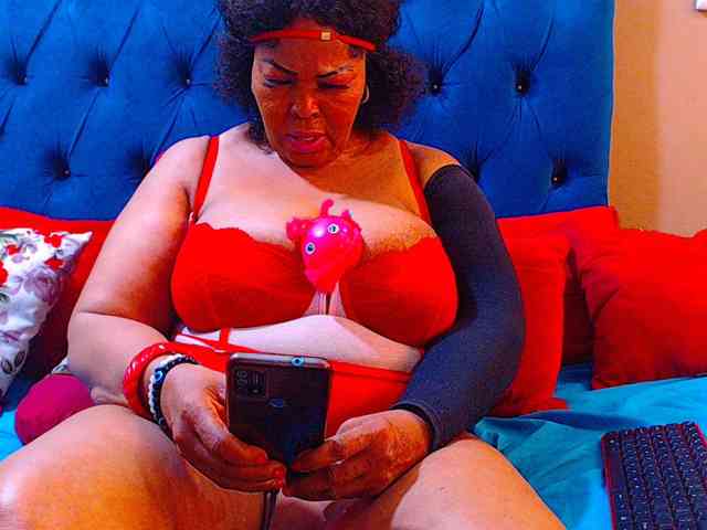 Ebonycandy10 webcam