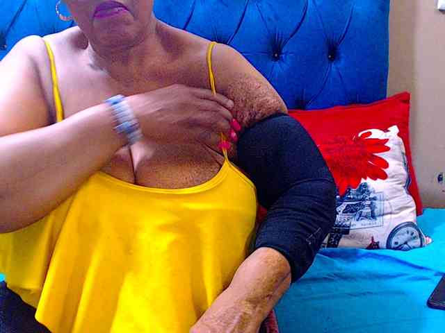 Ebonycandy10 webcam