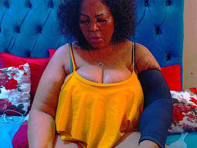 Ebonycandy10 webcam