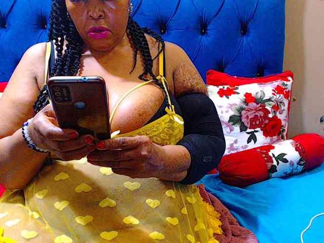 Ebonycandy10 webcam