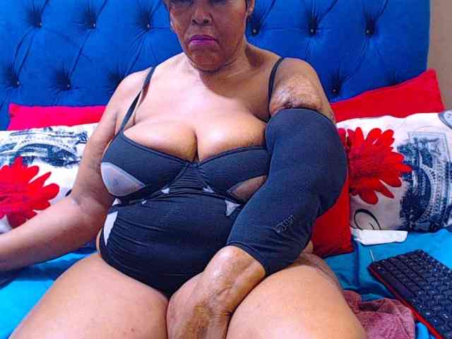 Ebonycandy10 Live Webcam on BongaCams