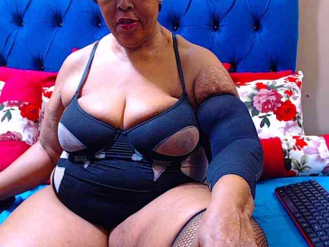 Ebonycandy10 webcam