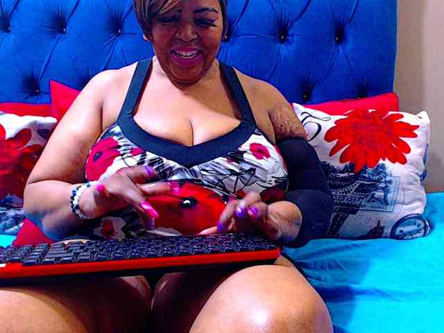 Ebonycandy10 webcam