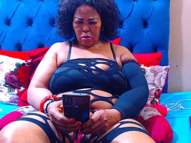 Ebonycandy10 webcam