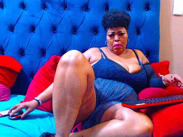 Ebonycandy10 webcam