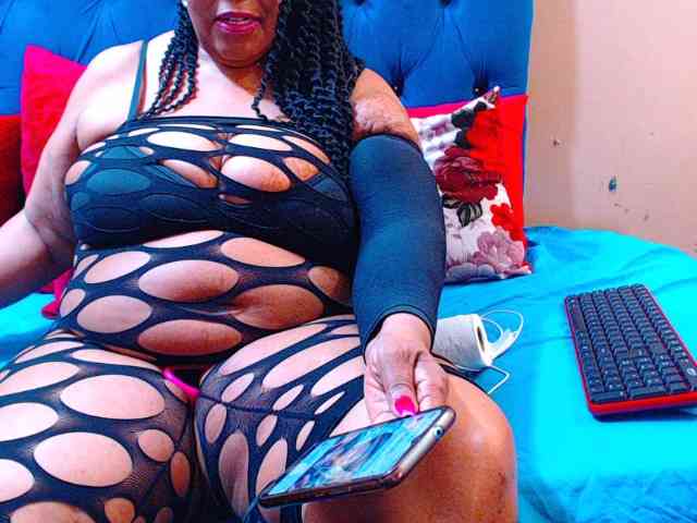 Ebonycandy10 webcam