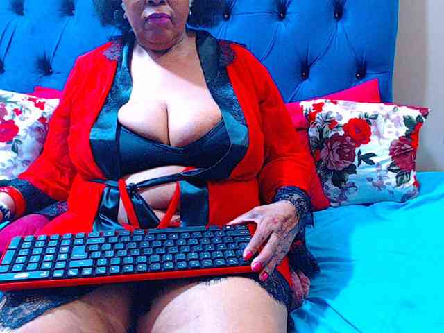 Ebonycandy10 webcam
