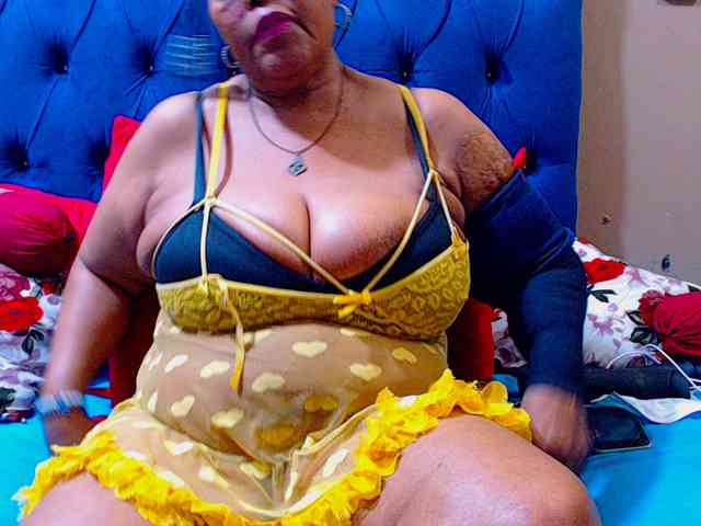 Ebonycandy10