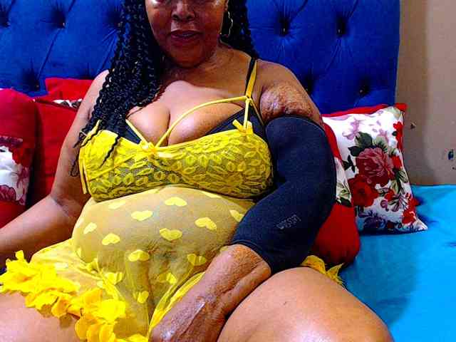 Ebonycandy10 webcam