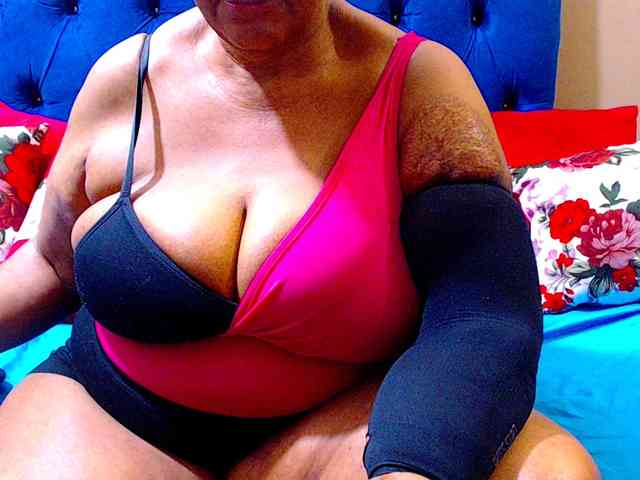 Ebonycandy10 webcam